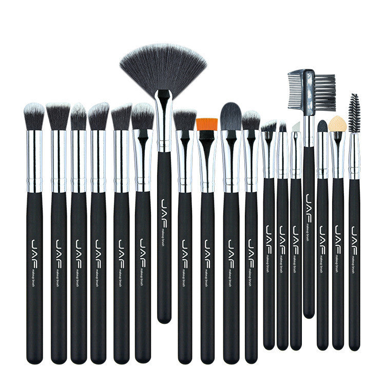 24 makeup brushes - Melissa