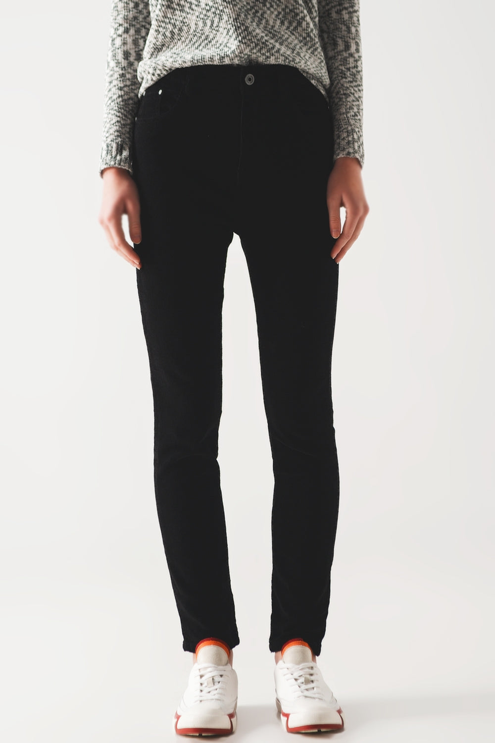 Elastic Cotton Skinny Cord Pants in Black - Melissa