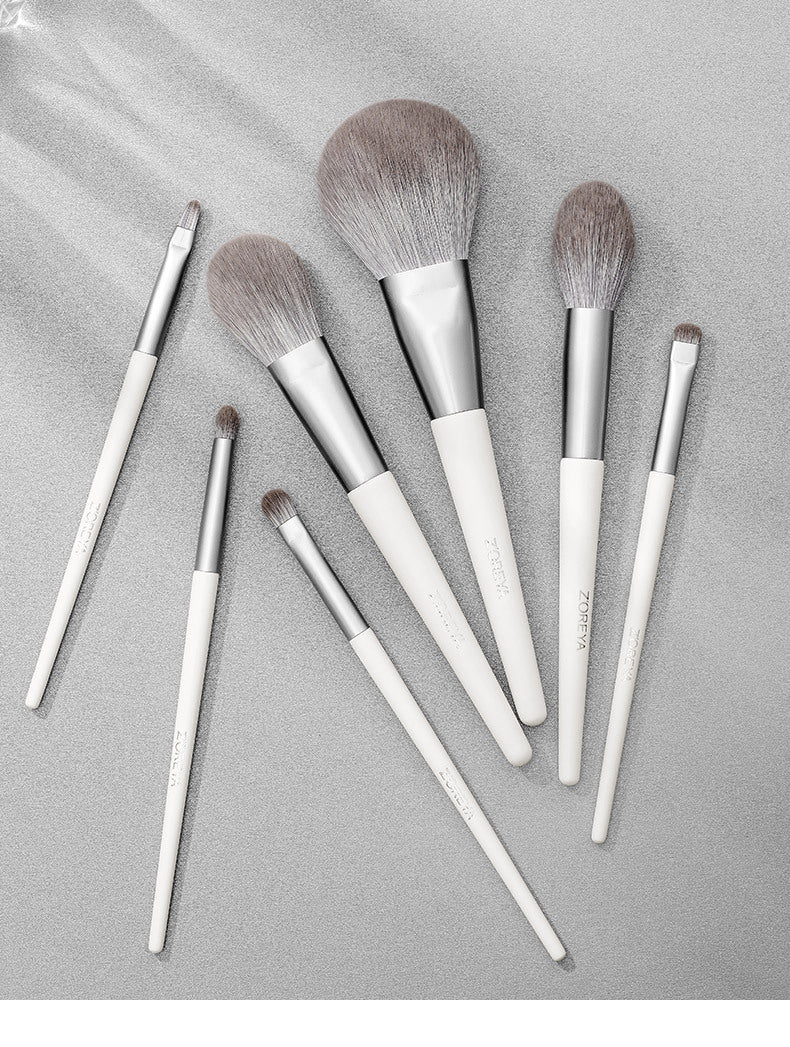 ZOREYA silver foxtail 10 makeup brushes - Melissa